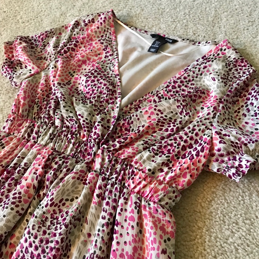 H&M Pink Purple Floral Print Flowy Dress Sz 4 - Picture 2 of 3